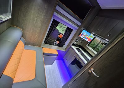 Helios Compact 75 - luxury living area